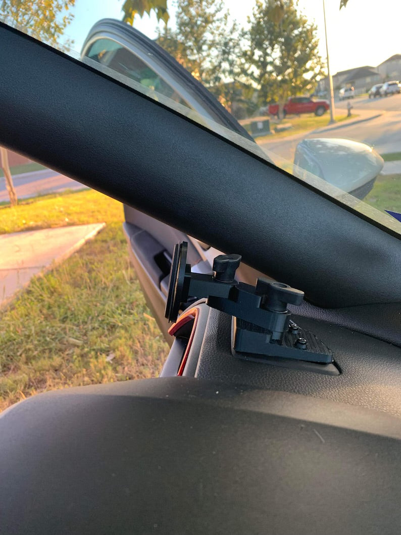 10th Gen Honda Civic 2016-2021 (All Trims) Custom Magnetic Phone Mount
