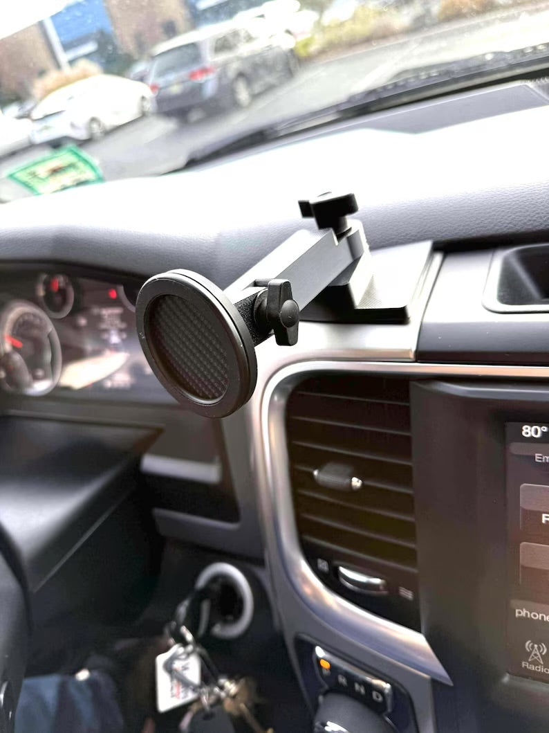 Dodge RAM 1500 (2013–2018 Rotary Dial Shifter) Custom Phone Mount/Charger